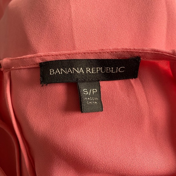 Banana Republic Scalloped Shell - Picture 4 of 6